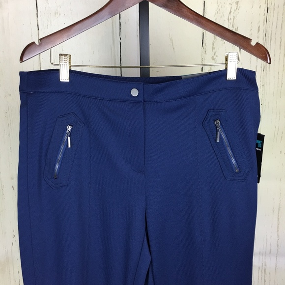 Navy Textured Skinny Mid-Rise Pants NWT - Picture 2 of 4